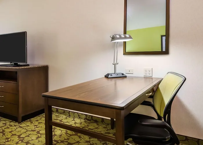 Hilton Garden Inn Wayne